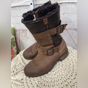 UGG Oregon Mid Shaft Stout Buckle Zip Moto Biker Brown size 8 Boots